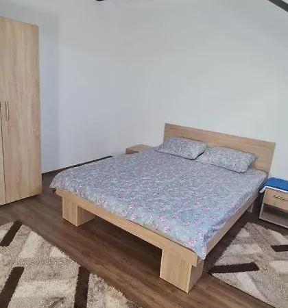 Pensjonat La Ovi *